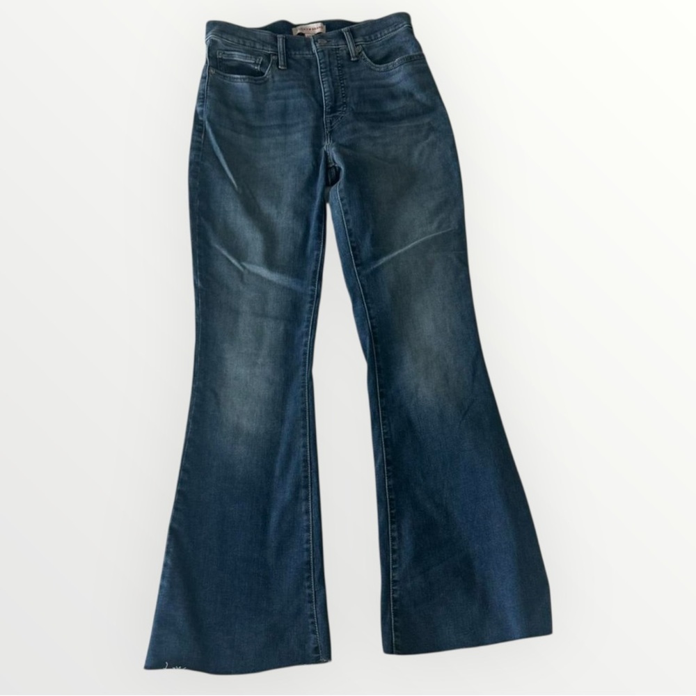 Lucky Brand Flare Jeans | Size 6/28R | Excellent Condition